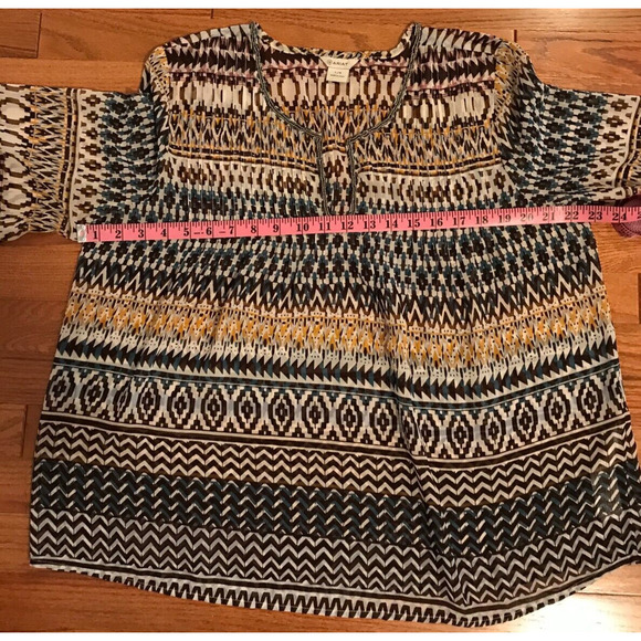 Ariat Aztec Print Sheer V-Neck Blouse with Beaded Neckline - Size Large - Picture 6 of 12